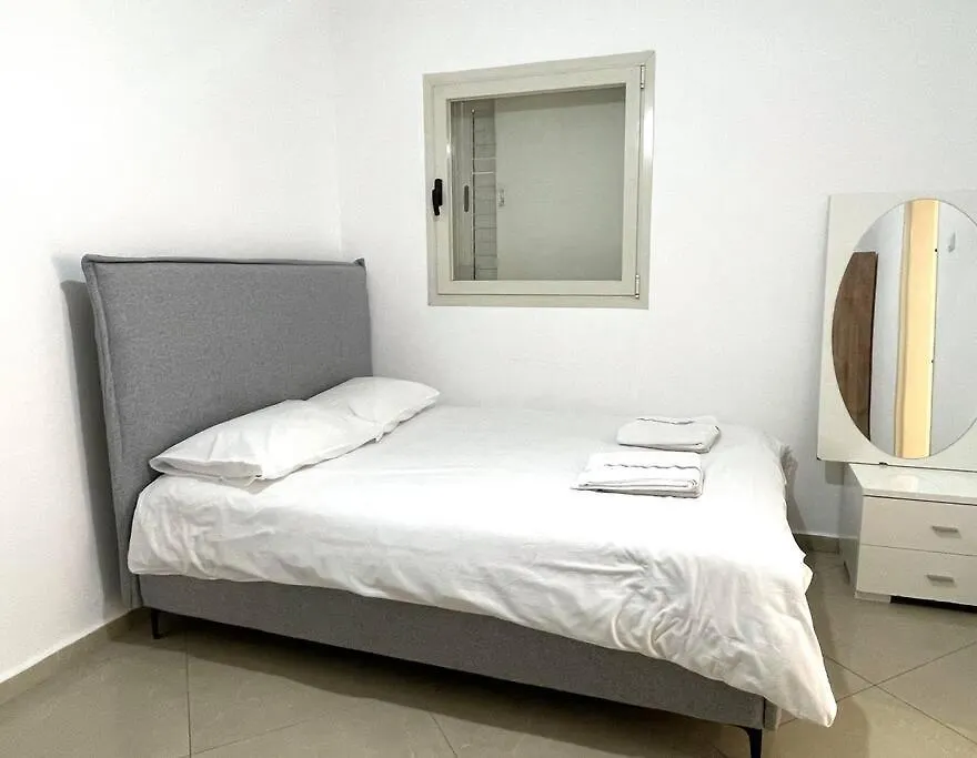 Trendy 2Br Golf Residence Eilat 0*,